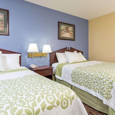 Days Inn By Wyndham Dickson Esterno foto