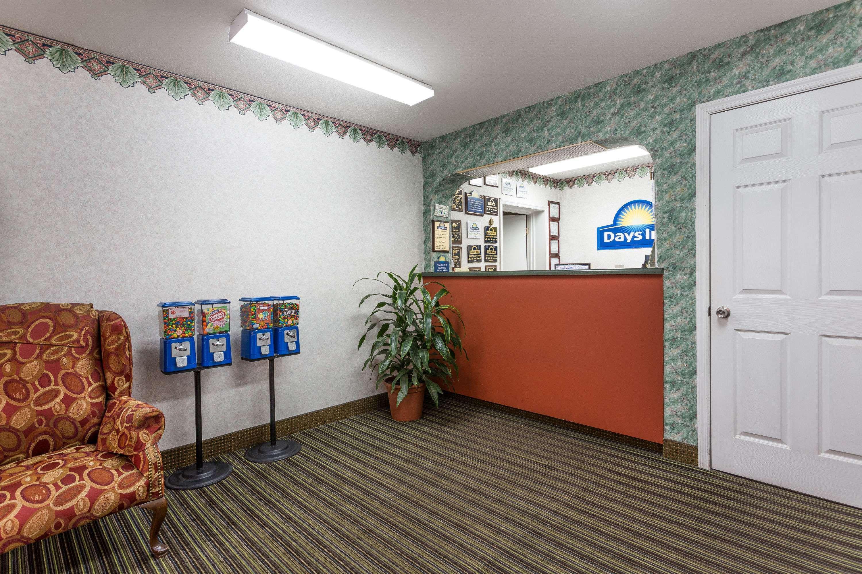 Days Inn By Wyndham Dickson Esterno foto